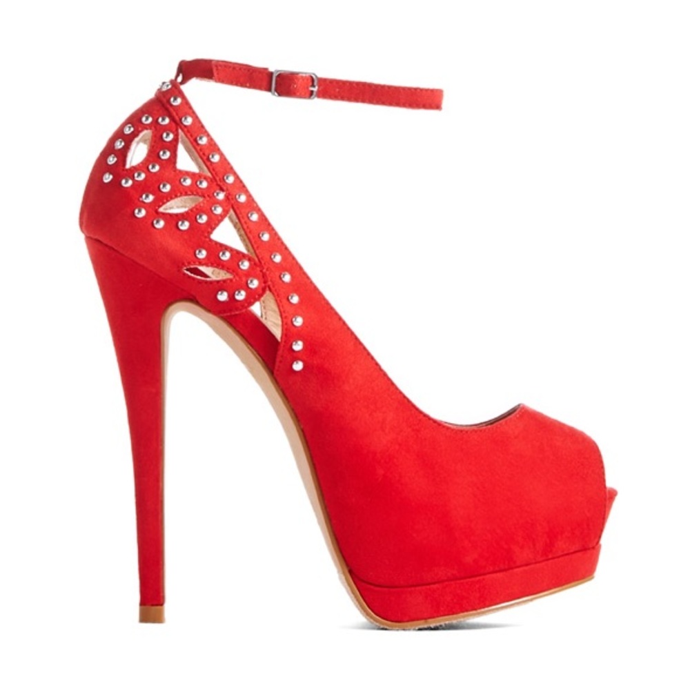 Red Heels - Picture 4 of 4